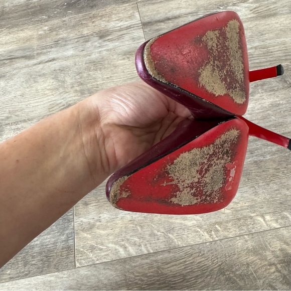 Christian Louboutin Slingback Pointed Toe Heels - Merlot Red - Picture 9 of 10
